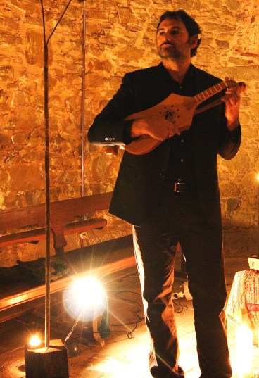 Concert medieval a església romànica de Camallera.